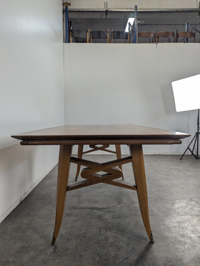 Table en vernis polyestère des années 60