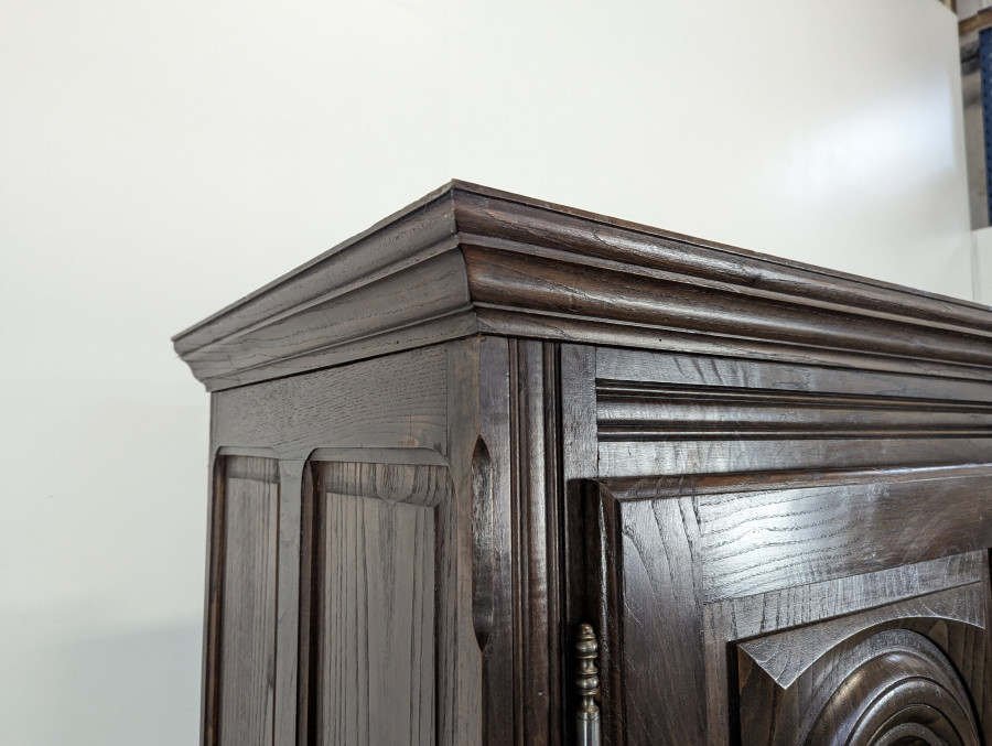 Armoire brutaliste dans l'esprit de Dudouyt