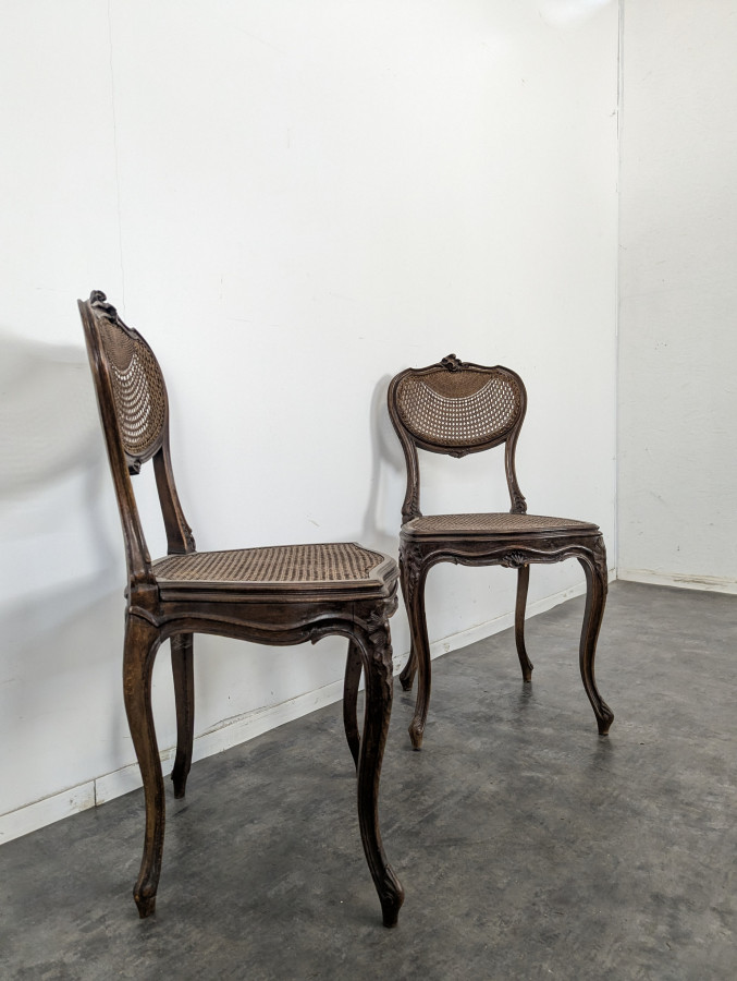 Paire de chaises cannées de style Louis XV