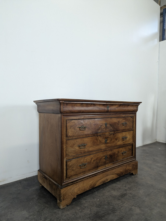 Commode en Acajou flammé époque Louis Philippe