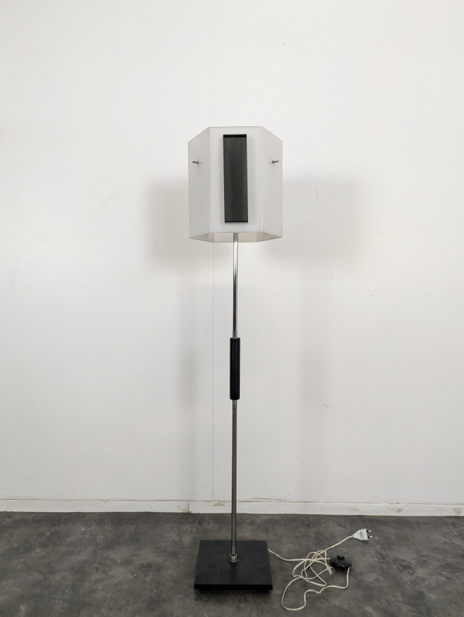 Lampadaire dans l'esprit de Jean Boris Lacroix