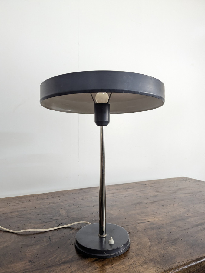 Lampe de bureau Philipps modèle Timor par Louis Kalff