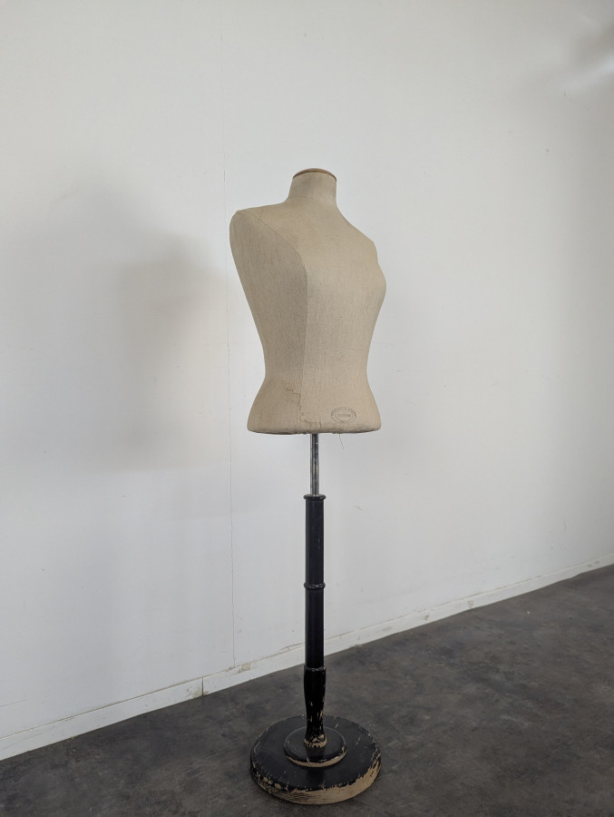 Mannequin piètement bois
