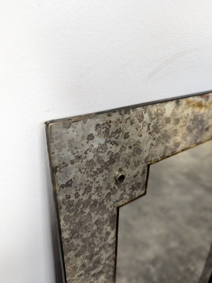 Fausse paire de miroirs églomisés de style néo classique