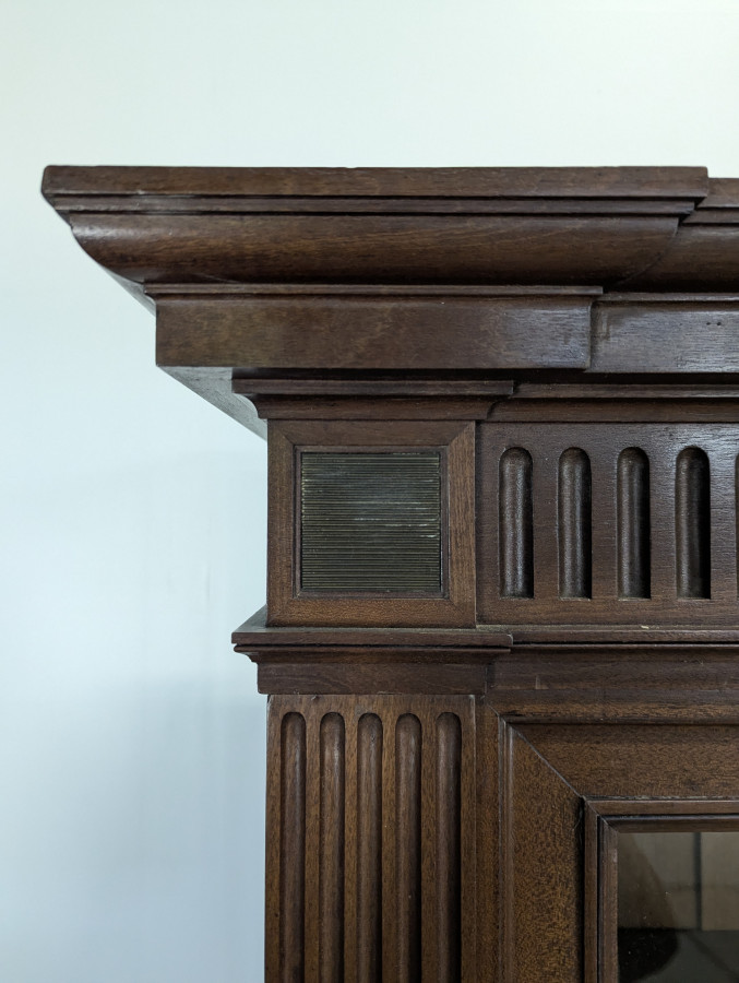 Bibliothèque vitrine de style Louis XVI