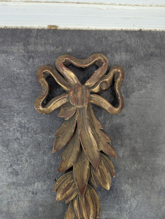 Paire d'appliques italiennes en bois doré