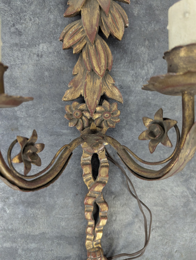 Paire d'appliques italiennes en bois doré