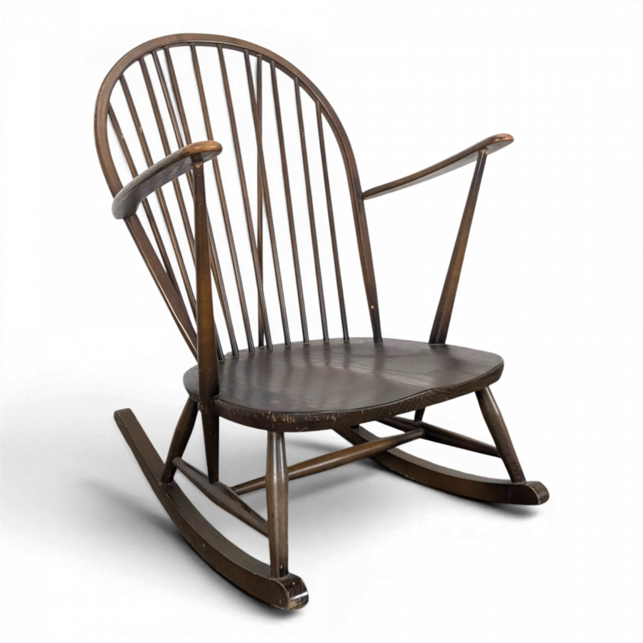 Fauteuil Rocking chair Ercol par Lucian Ercolani