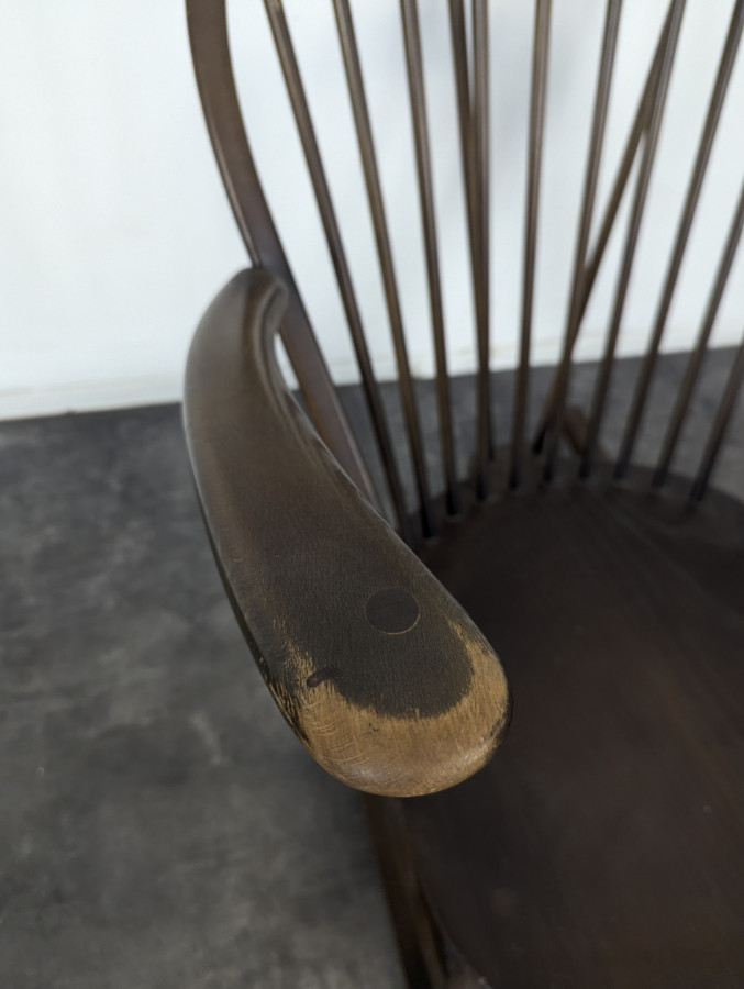 Fauteuil Rocking chair Ercol par Lucian Ercolani