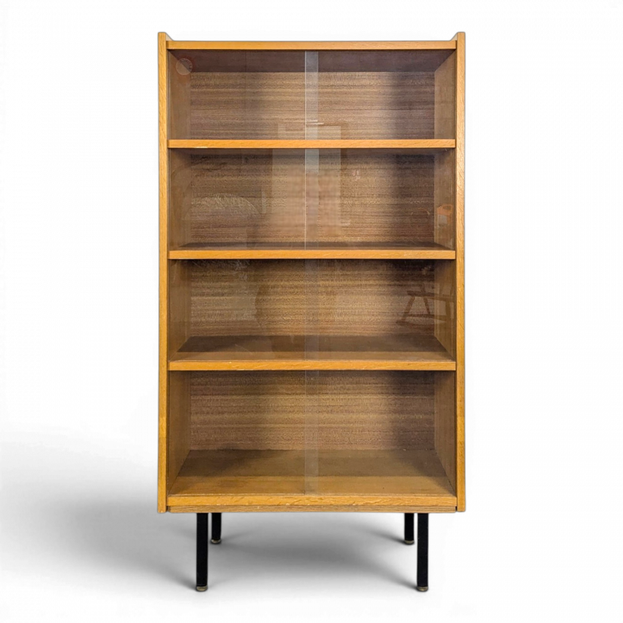 Bibliothèque vitrée moderniste