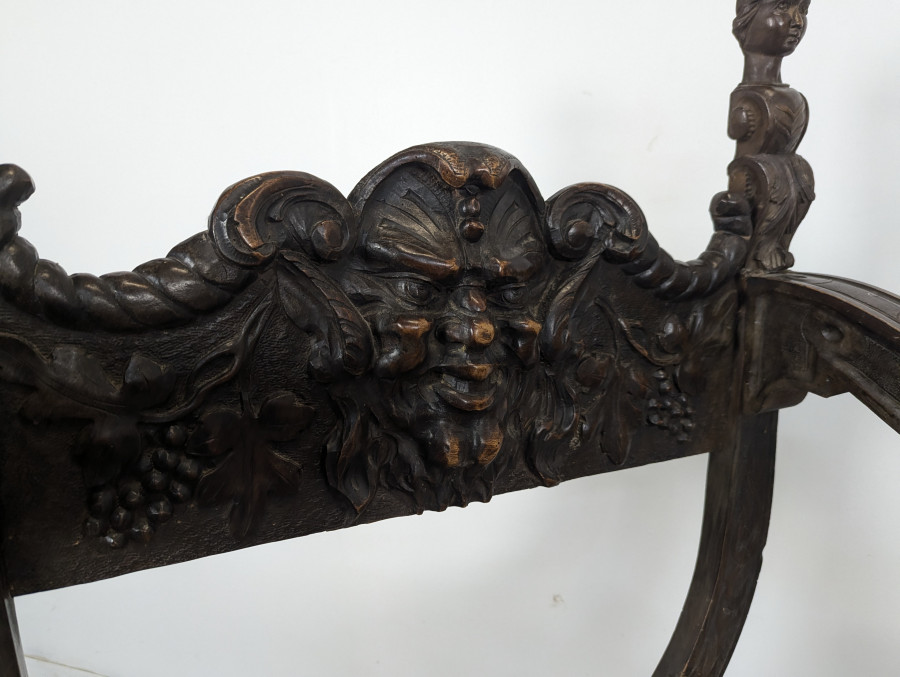 Paire de fauteuils curules de style Baroque Italien