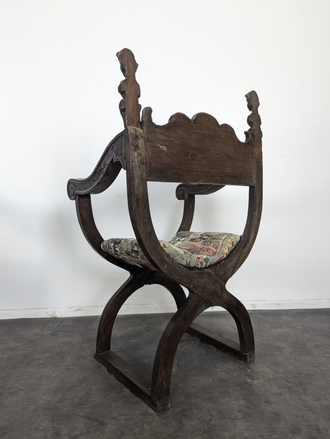 Paire de fauteuils curules de style Baroque Italien