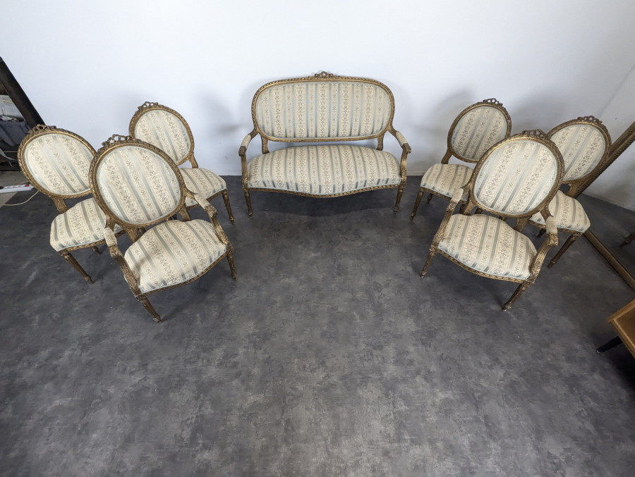 Salon de style Louis XVI époque 1900 en bois doré
