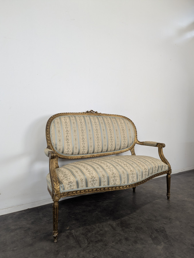 Salon de style Louis XVI époque 1900 en bois doré