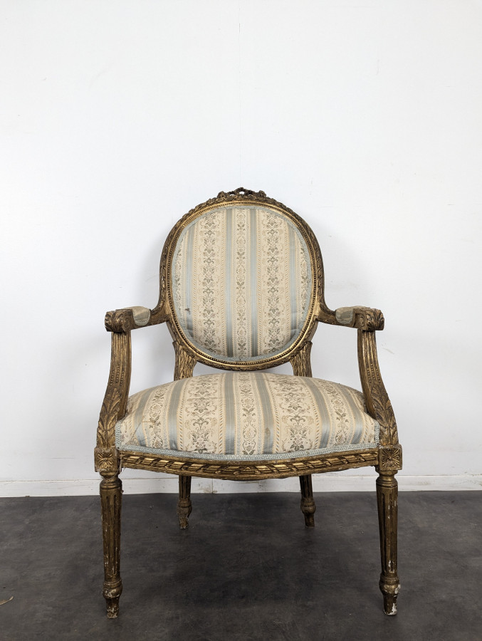 Salon de style Louis XVI époque 1900 en bois doré