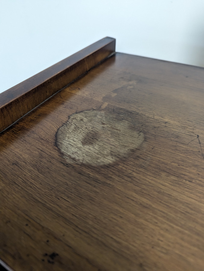 Meuble d'appoint moderniste en Noyer