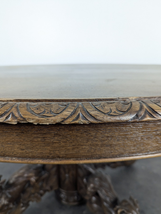 Table guéridon de chasse en chêne
