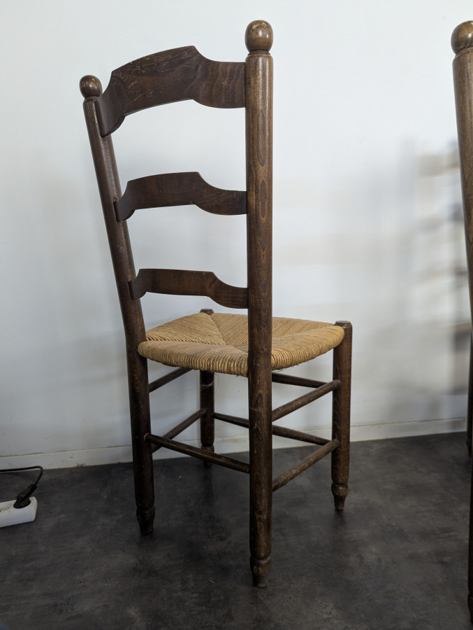 Séries de 8 chaises paillées