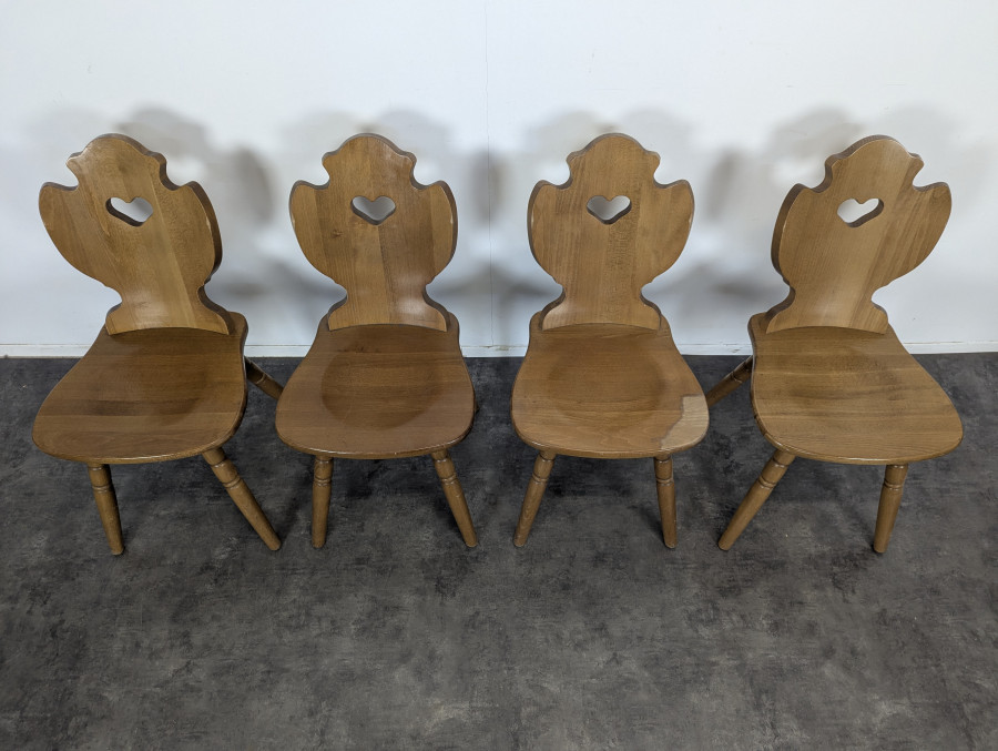 Série de 4 chaises savoyardes de montagne