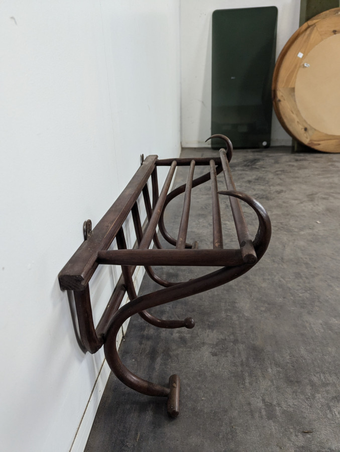 Patères de la maison Thonet
