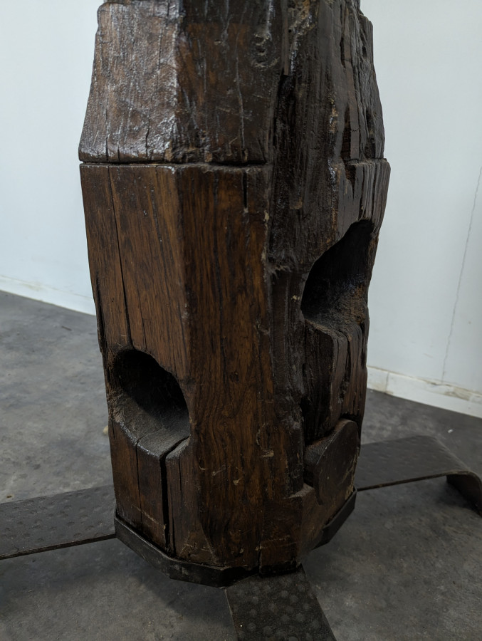 Porte manteau visse de pressoir en chêne et fer martelé