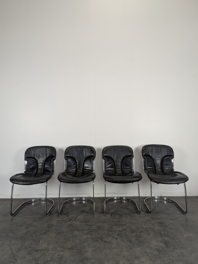 Série de 4 chaises de Willy Rizzo