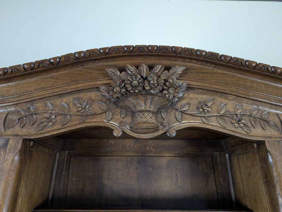 Buffet Normand sculpté Néo rustique