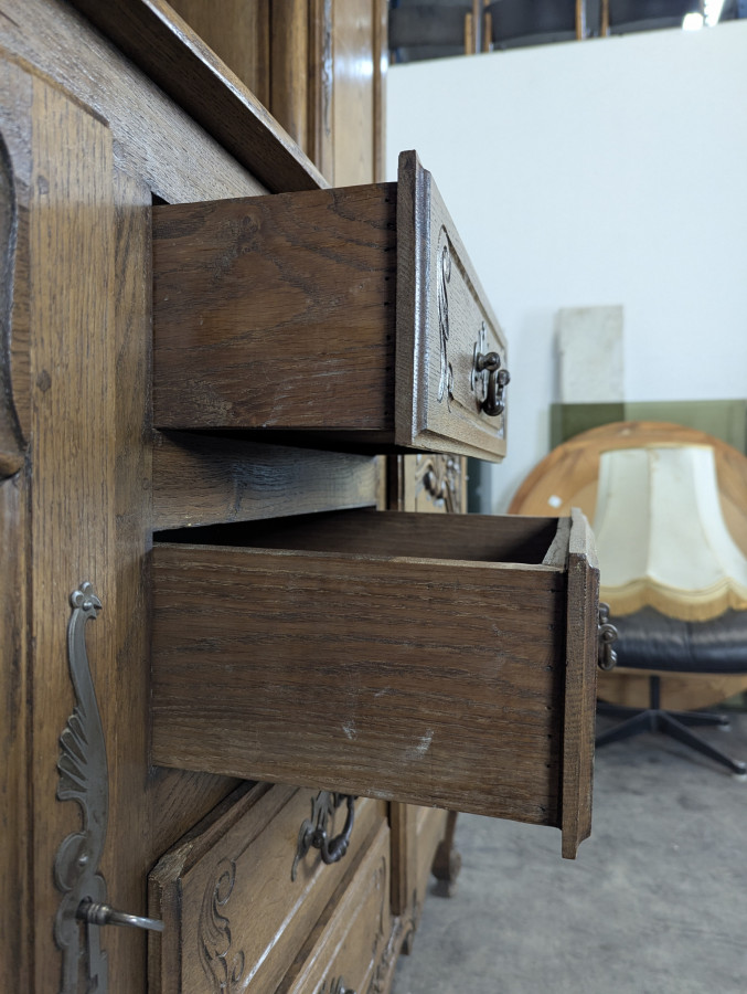 Buffet Normand sculpté Néo rustique