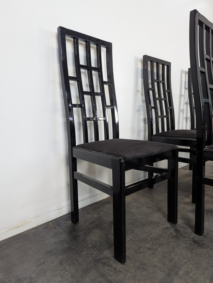 Série de 6 chaises laquées noires Japonisantes