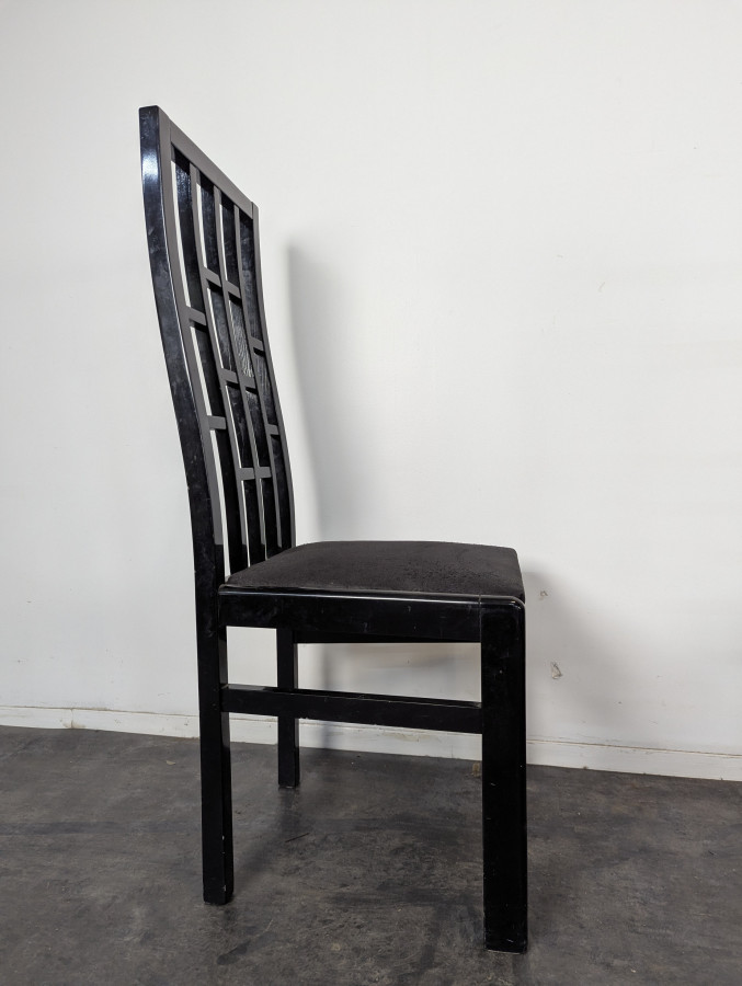 Série de 6 chaises laquées noires Japonisantes