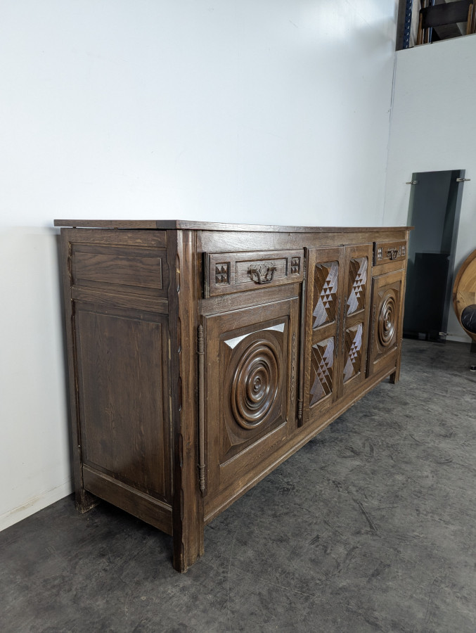 Enfilade brutasliste dans l'esprit de Dudouyt