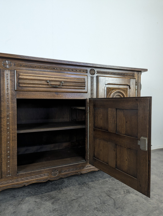 Enfilade brutasliste dans l'esprit de Dudouyt