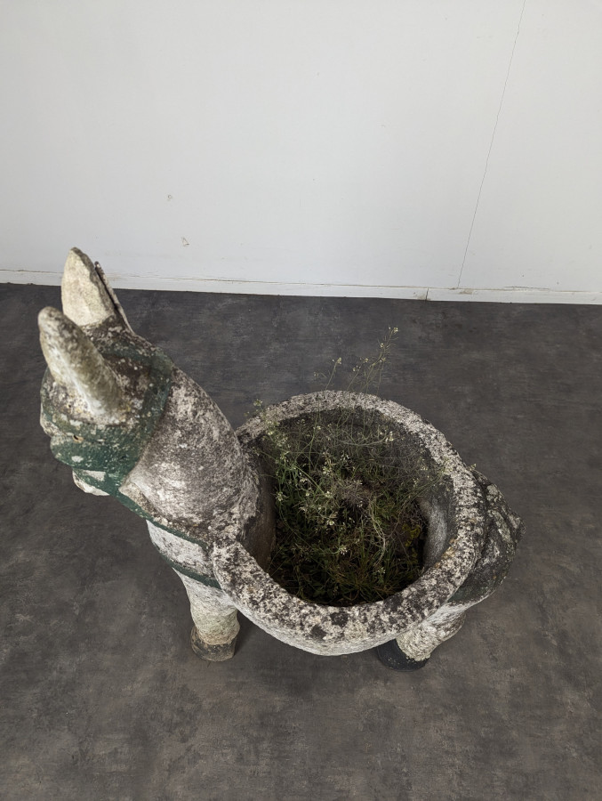 Âne en ciment décoration de jardin