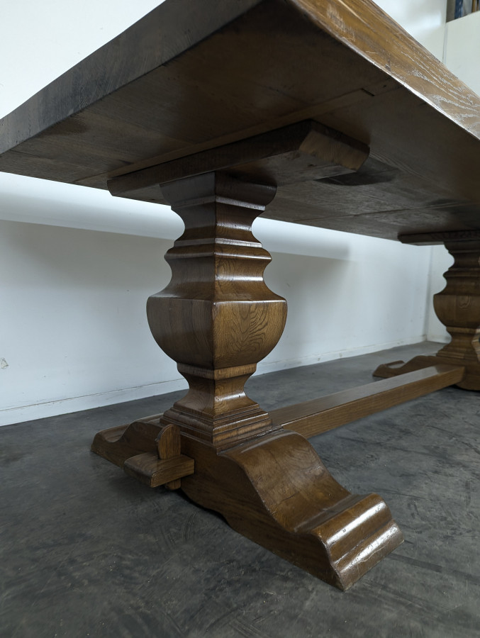 Table de monastère en chêne massif