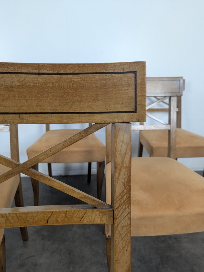 Série de 6 chaises de style Directoire en merisier