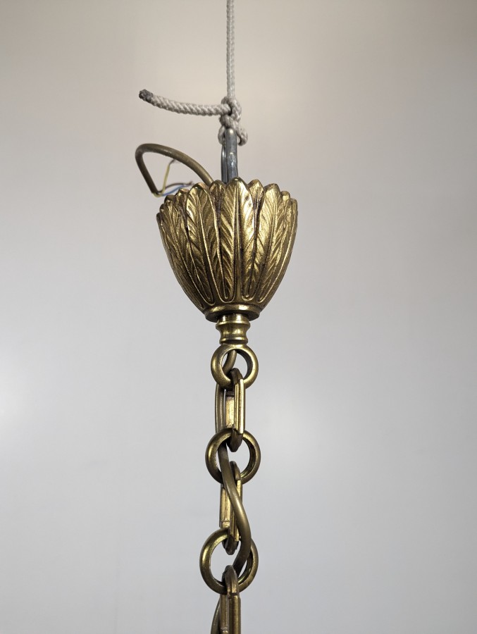 Lanterne de style Louis XVI en bronze à trois lumières