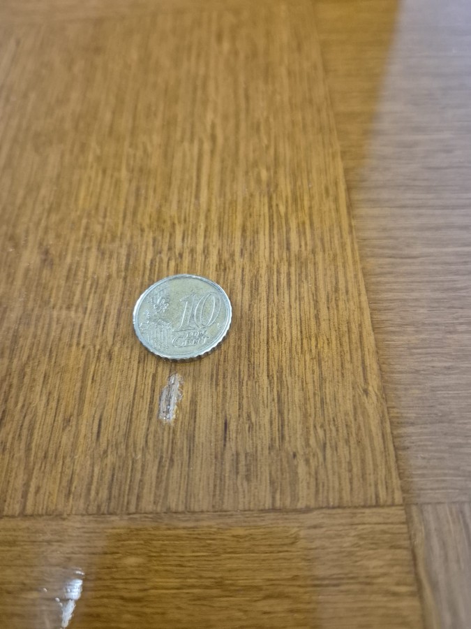Table de salle à manger en chêne des années 50 à plateau marqueté