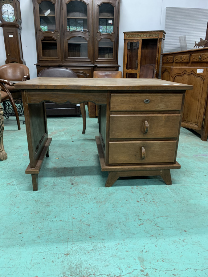 Petit bureau années 40 en chêne
