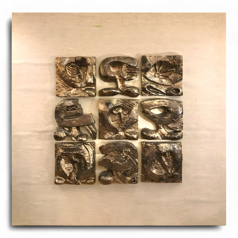 Tableau en bois et lin composé de céramiques