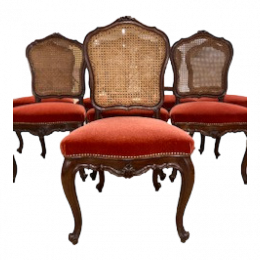Série de 8 chaises cannées style Louis XV