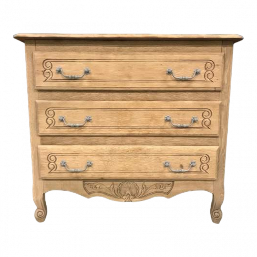 Commode décapée en Chêne