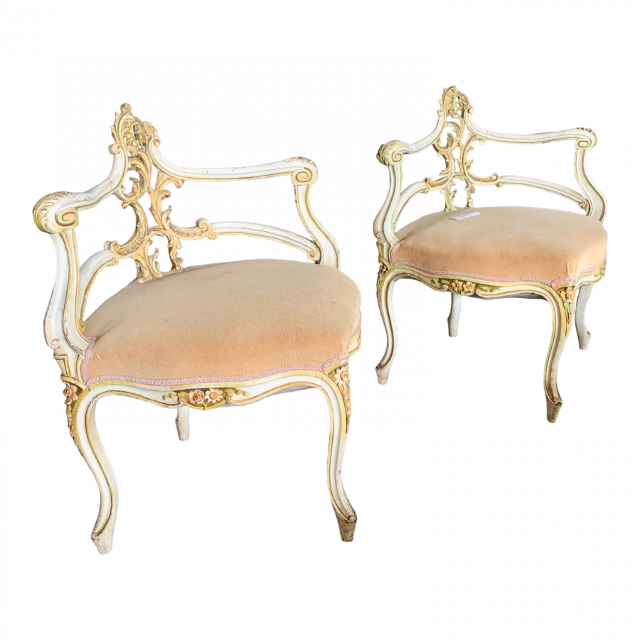 Belle paire de fauteuils de style Louis XV