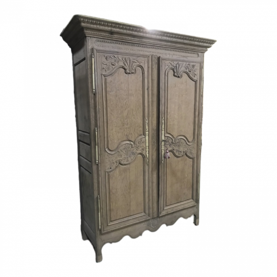 Armoire Normande décapée