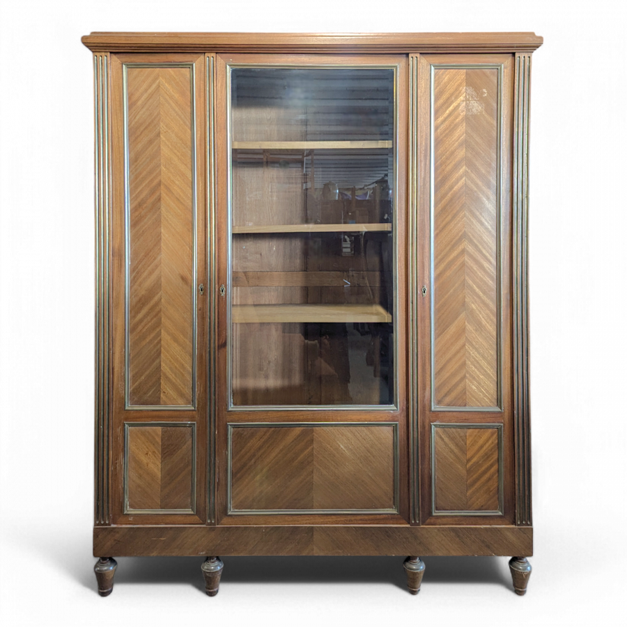 Vitrine 3 portes en marqueterie
