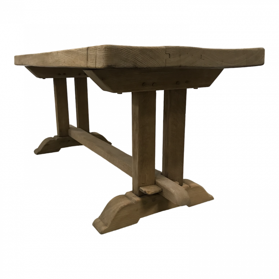 Table basse en forme de table de ferme décapée