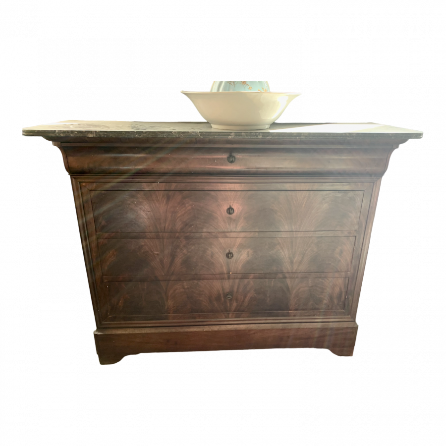 Commode d'époque Louis Philippe en acajou flammé