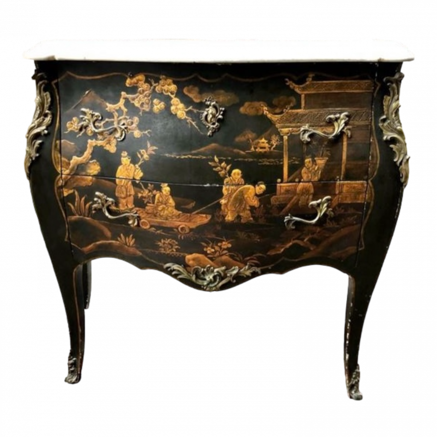 Commode de style Louis XV en laque de Chine