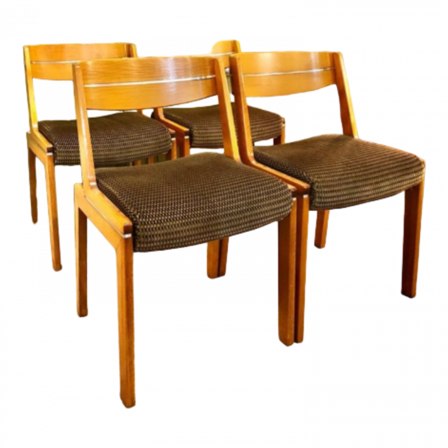 Série de 4 chaises rétro en hêtre