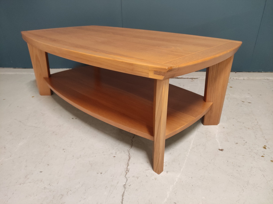 Table basse en orme massif dlg de regain