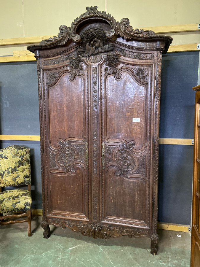 Exceptionnelle Armoire normande de mariage en chêne du Pays de Caux